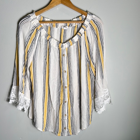 Westport White and Yellow Ruffled Blouse with Bib Collar - Picture 4 of 6